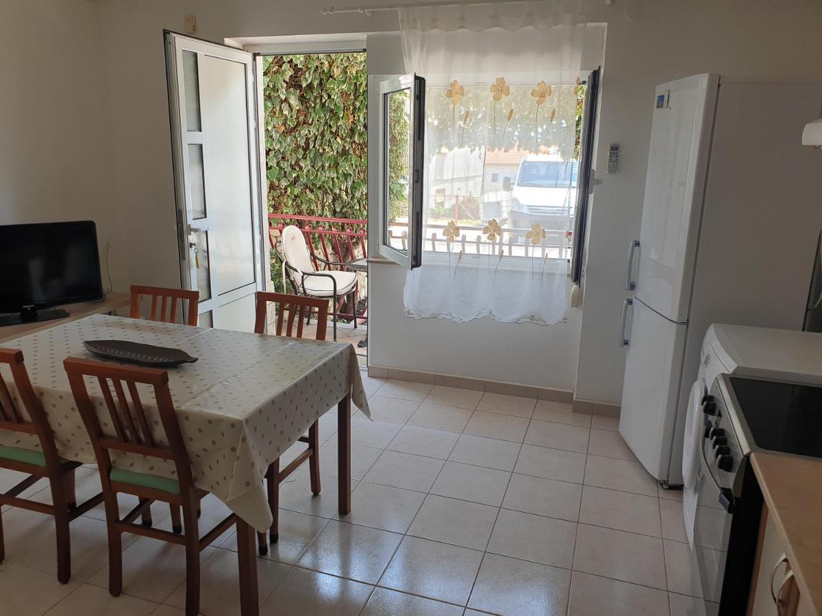 Apartments Dubravka สปลิท ภายนอก รูปภาพ