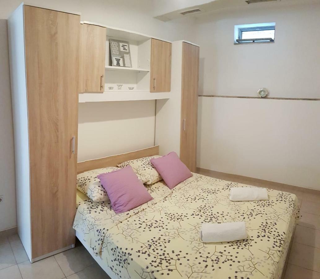 Apartments Dubravka สปลิท ภายนอก รูปภาพ